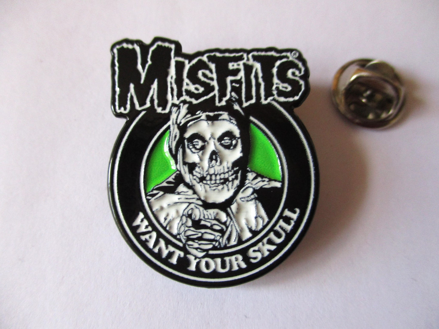 THE MISFITS want your skull large HORROR PUNK METAL BADGE (green&b/w)