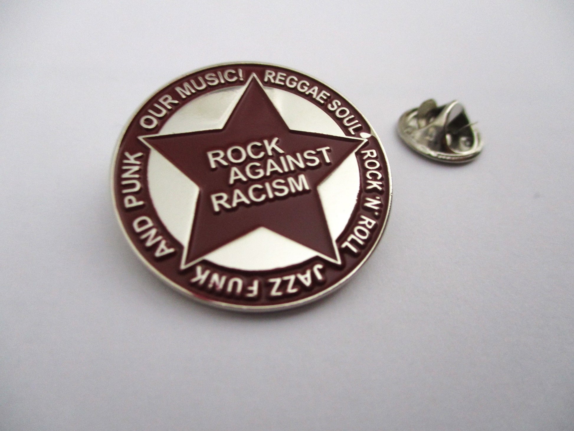 rock against racism anti nazi anti fascist steel pulse anti nazi league xrayspex the clash tom robinson band