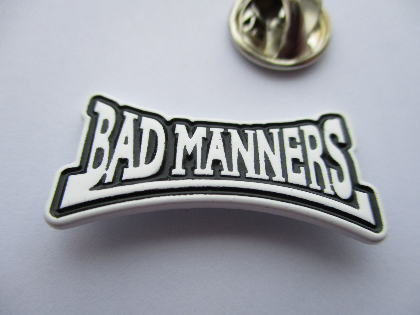 BAD MANNERS b&w logo SKA METAL BADGE