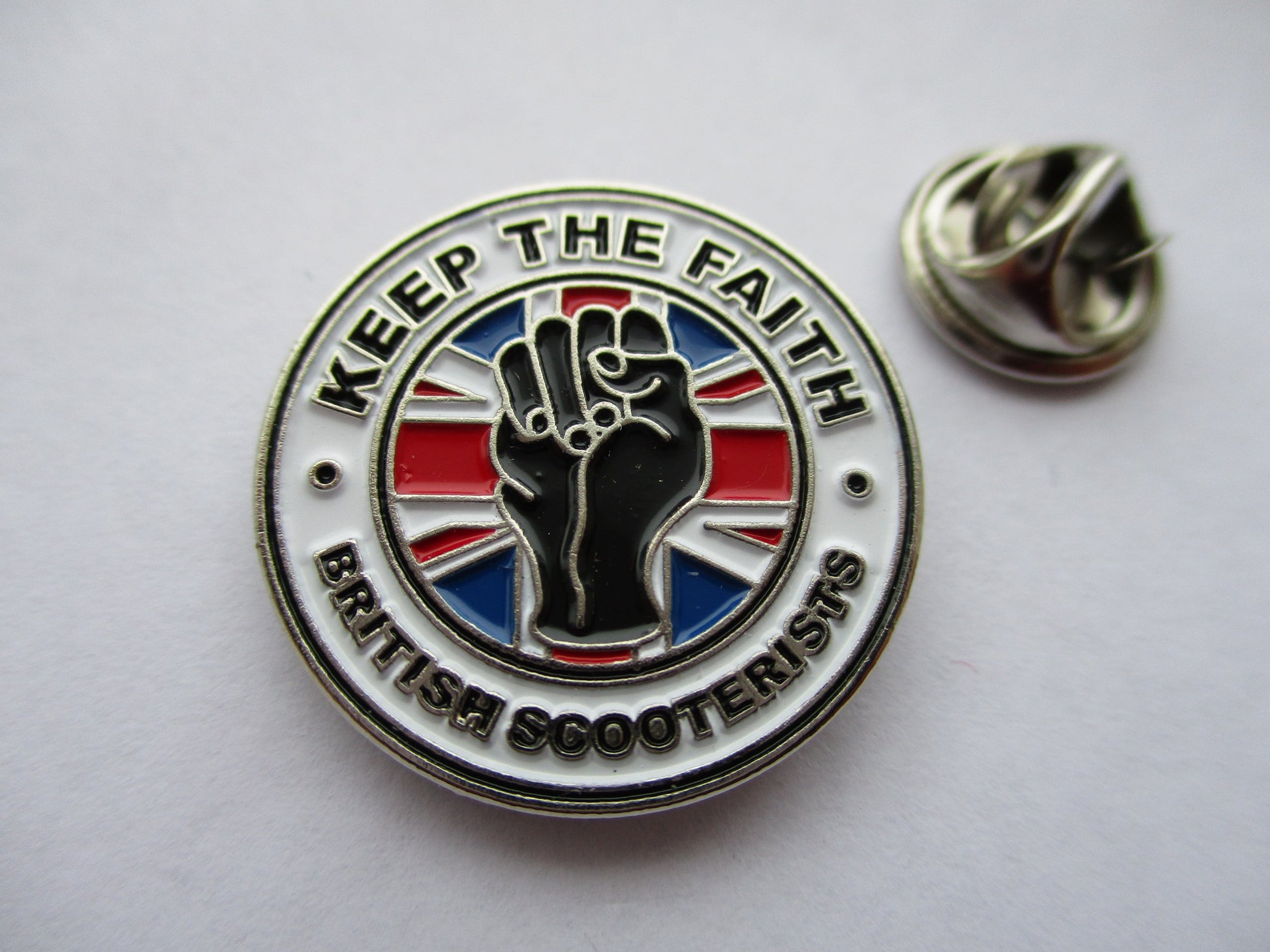 Mod Scooterist Northern Soul Keep The Faith Metal Badge Enamel Pin