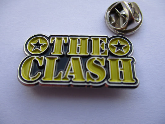 THE CLASH logo PUNK METAL BADGE (mustard)