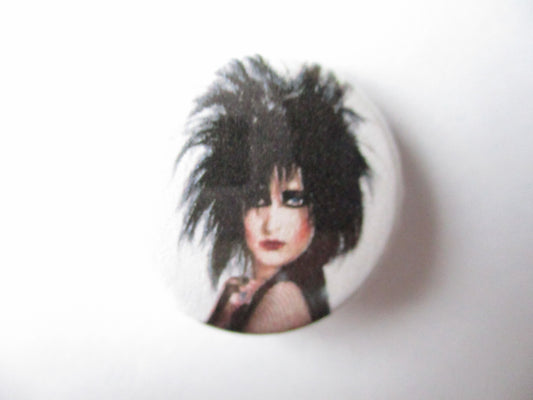 SIOUXSIE punk badge (VARIOUS DESIGNS)