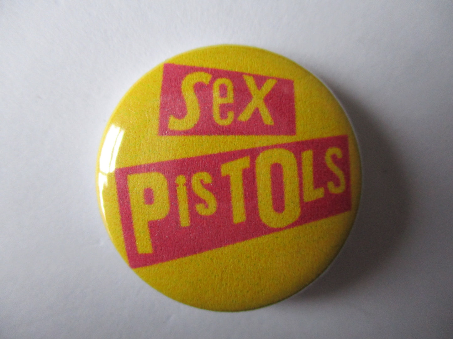 SEX PISTOLS punk badge ( Various designs )