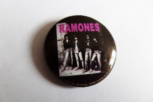 RAMONES rocket to russia official PUNK BADGE